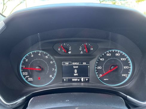 Used 2018 Chevrolet Equinox LT FWD image 20
