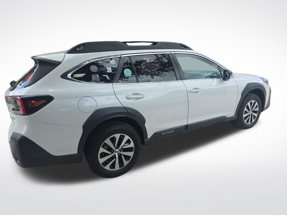 Used 2024 Subaru Outback Premium AWD/4WD image 2