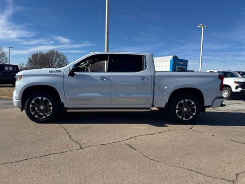 New 2026 Chevrolet Silverado 1500 High Country w/ Technology Package image 3
