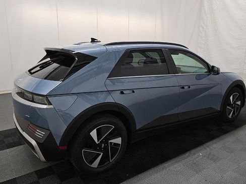 Used 2025 Hyundai Ioniq 5 SEL image 4