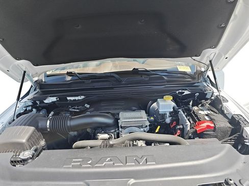 Used 2021 RAM 1500 Laramie AWD/4WD image 14