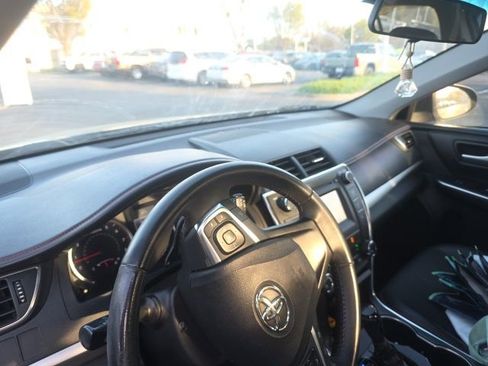 Used 2017 Toyota Camry XSE image 8