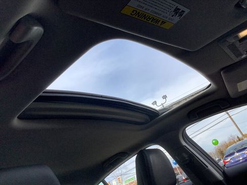 Used 2015 Acura ILX w/ Premium Package FWD image 16