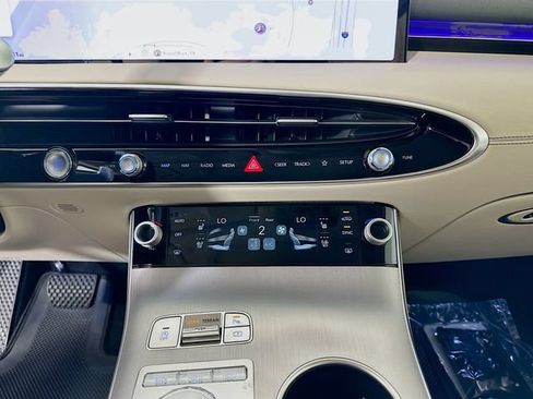New 2026 Genesis GV70 2.5T Advanced AWD/4WD image 14