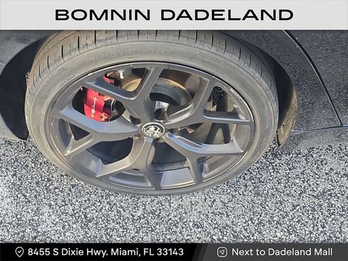 Used 2019 Alfa Romeo Giulia w/ Quick Order Package 22K Sport image 5