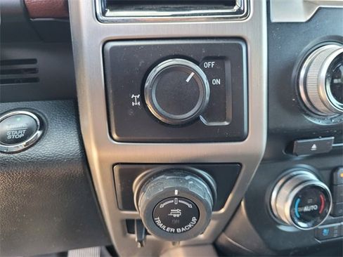 Used 2018 Ford F150 Platinum w/ Equipment Group 701A Luxury image 28