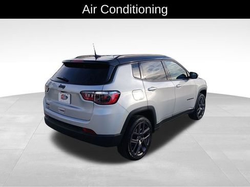 New 2026 Jeep Compass Latitude image 6