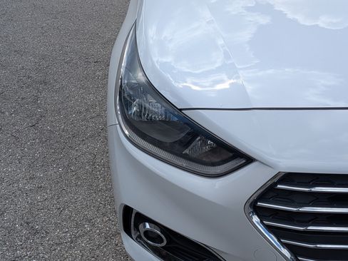 Used 2021 Hyundai Accent SEL FWD image 10