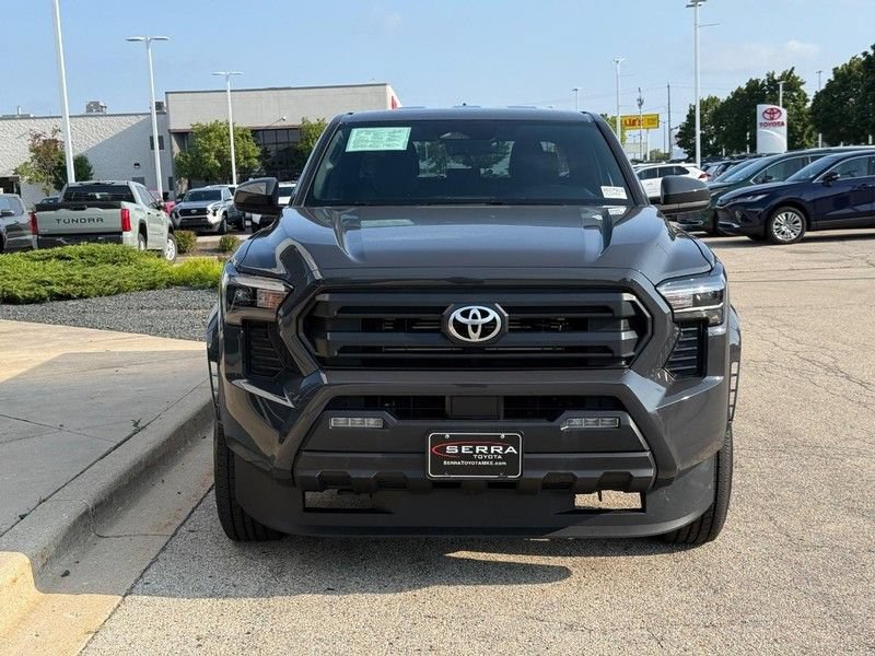 Used 2026 Toyota Tacoma SR5 AWD/4WD image 8