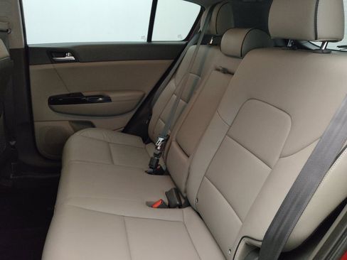 Used 2019 Kia Sportage EX FWD image 18