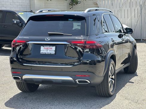 Used 2025 Mercedes-Benz GLE 450e 4MATIC w/ Driver Assistance Package image 4