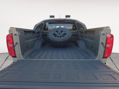 Used 2022 Chevrolet Colorado ZR2 w/ ZR2 Dusk Special Edition image 15