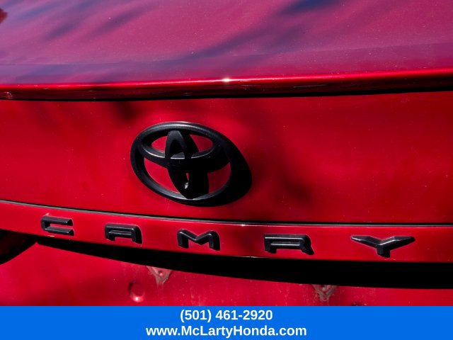 Used 2022 Toyota Camry XSE FWD image 11