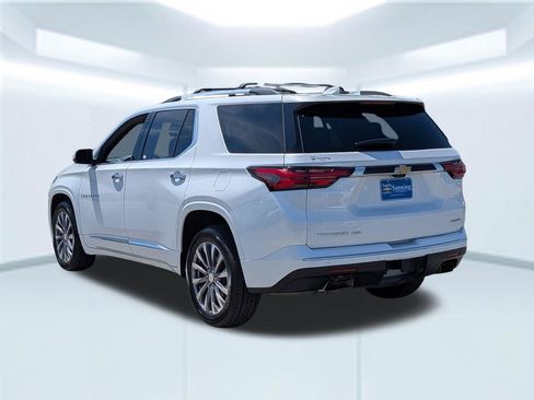 Used 2022 Chevrolet Traverse Premier AWD/4WD image 4