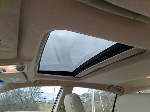 Used 2009 Toyota Avalon Limited image 15