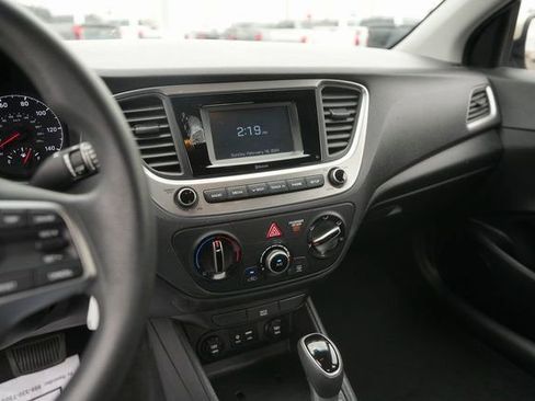 Used 2018 Hyundai Accent SE image 25