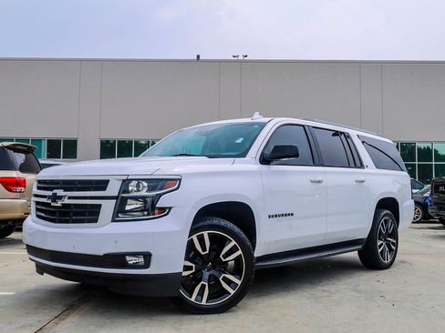 Used 2018 Chevrolet Suburban LT RWD image 1