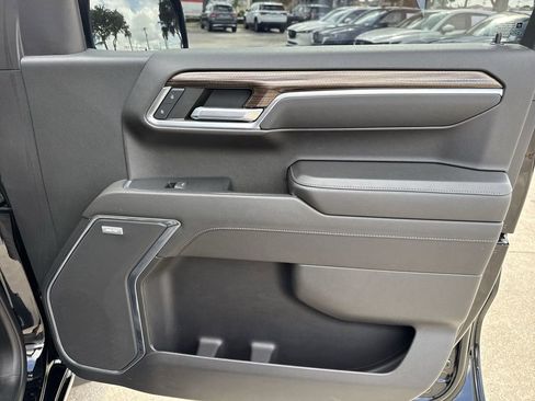 Used 2022 Chevrolet Silverado 1500 LT Trail Boss w/ Convenience Package II image 42