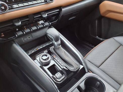 Used 2024 GMC Canyon AT4 w/ AT4 Premium Package image 25