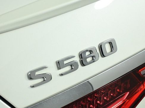 Certified 2023 Mercedes-Benz S 580 4MATIC Sedan image 26