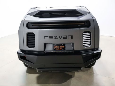 Used 2023 Cadillac Escalade Premium Luxury image 90