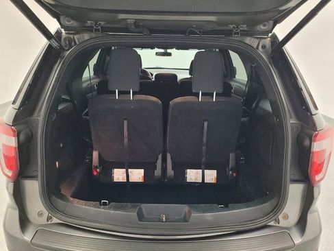 Used 2019 Ford Explorer XLT w/ Equipment Group 201A image 29