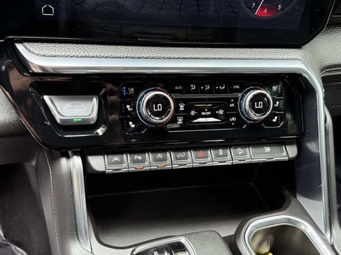 Certified 2023 GMC Sierra 1500 Denali w/ Technology Package AWD/4WD image 17