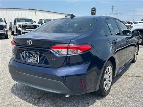 Used 2025 Toyota Corolla LE FWD image 11