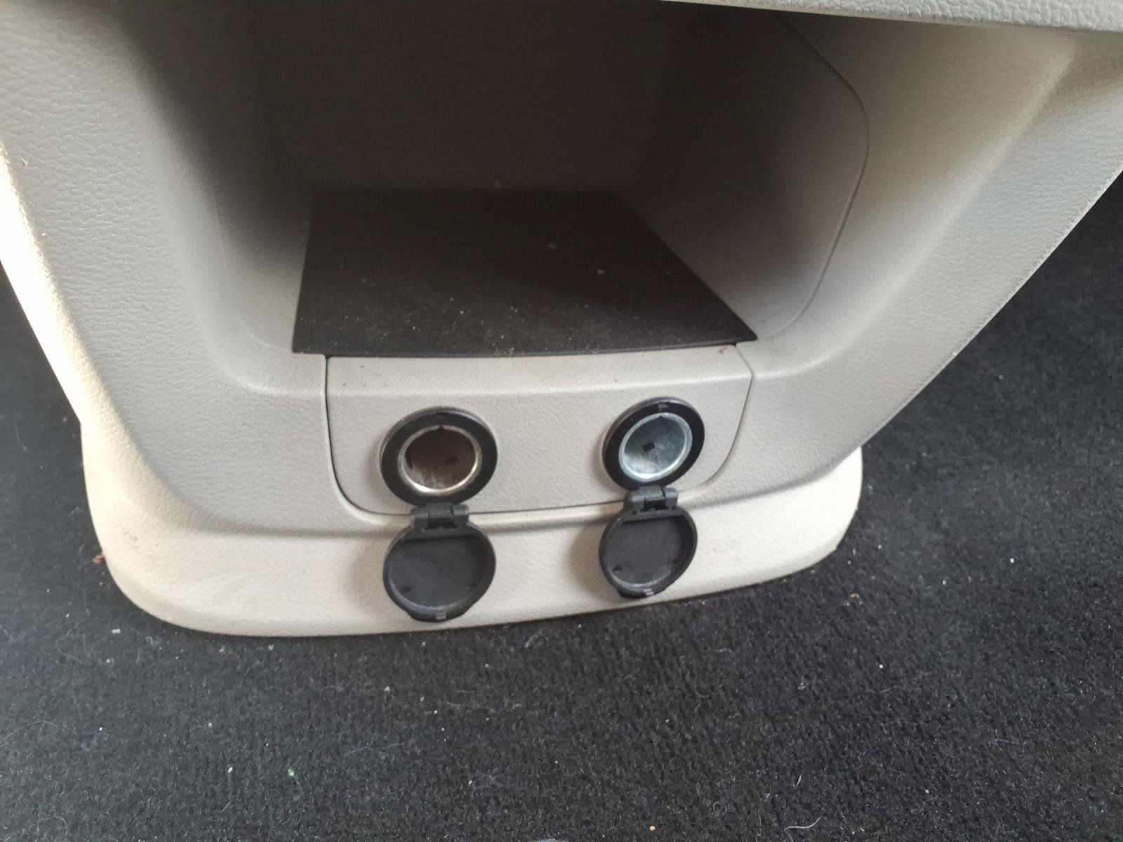 Used 2018 Dodge Grand Caravan SE w/ UConnect Hands-Free Group FWD image 11