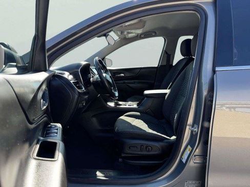 Used 2018 Chevrolet Equinox LT FWD image 20