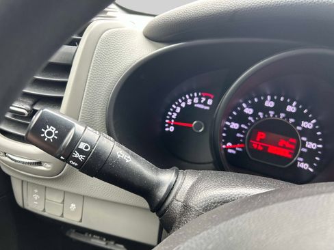 Used 2018 Kia Soul image 23