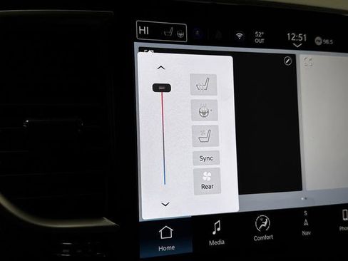 New 2026 Chrysler Pacifica Limited w/ Uconnect Theater Family Group image 8