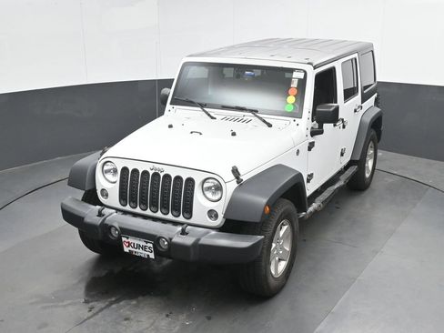 Used 2016 Jeep Wrangler Unlimited Sport w/ Quick Order Package 24S AWD/4WD image 29