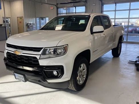 Used 2022 Chevrolet Colorado LT w/ LT Convenience Package AWD/4WD image 6
