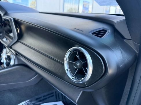Used 2017 Chevrolet Camaro LT w/ Technology Package RWD image 19
