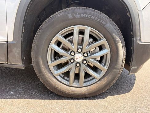 Used 2019 GMC Acadia SLT FWD image 32