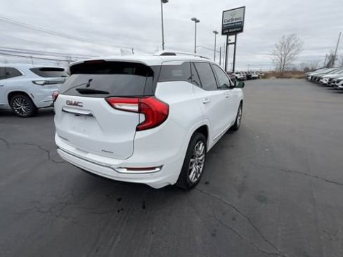 Used 2022 GMC Terrain Denali image 8