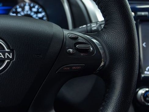 Used 2024 Nissan Murano SV image 15