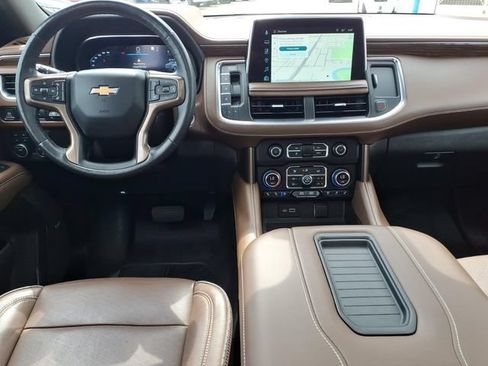 Certified 2023 Chevrolet Suburban High Country AWD/4WD image 15