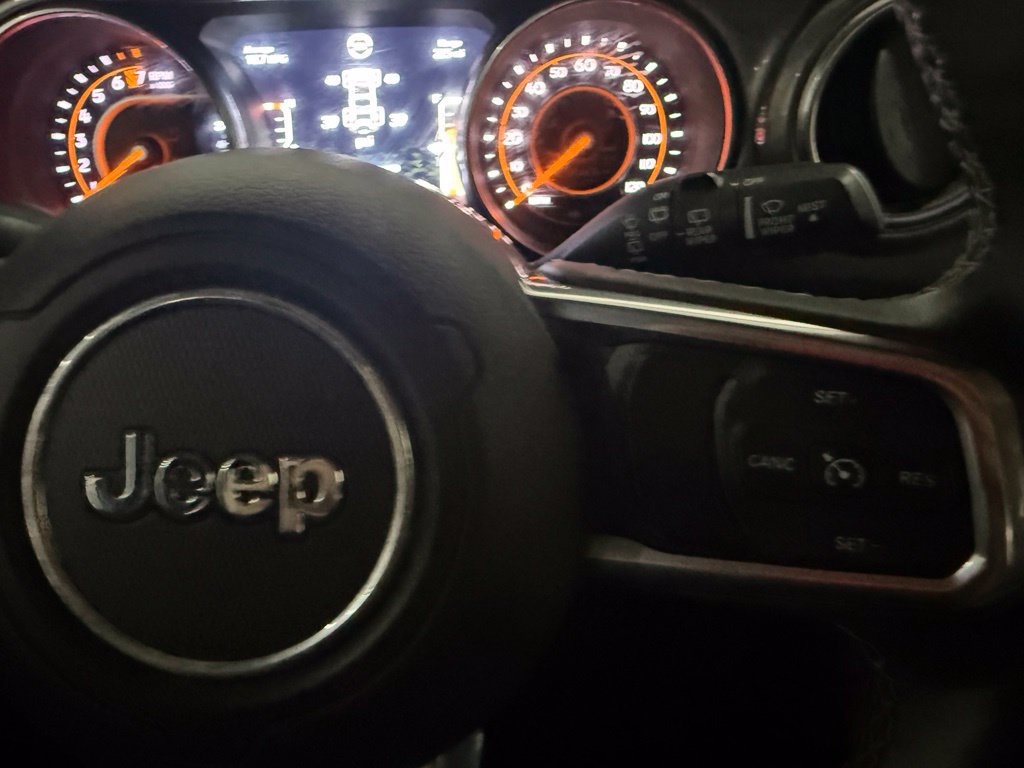 Used 2019 Jeep Wrangler Unlimited Sahara w/ Safety Group AWD/4WD image 16