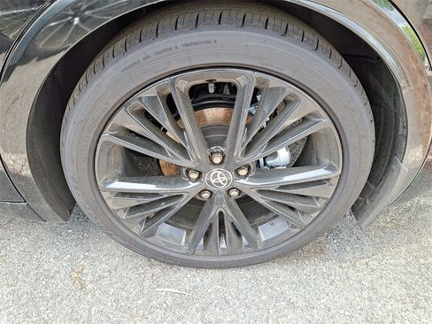 New 2025 Toyota Prius AWD image 5