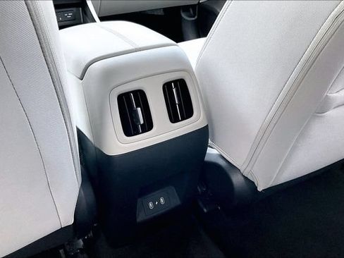 Used 2025 Hyundai Tucson SEL FWD image 10