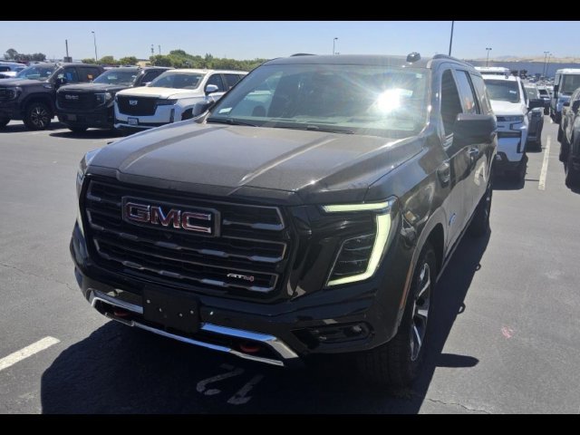Used 2026 GMC Yukon XL AT4 Ultimate AWD/4WD image 3
