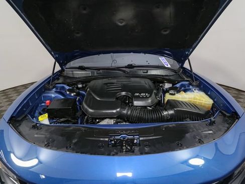 Used 2020 Dodge Charger SXT AWD/4WD image 5