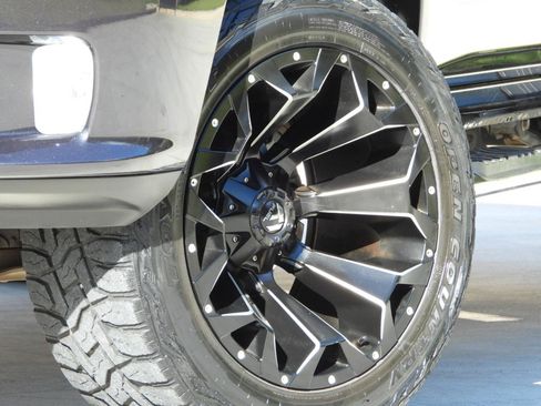 Used 2018 RAM 1500 Express AWD/4WD image 5