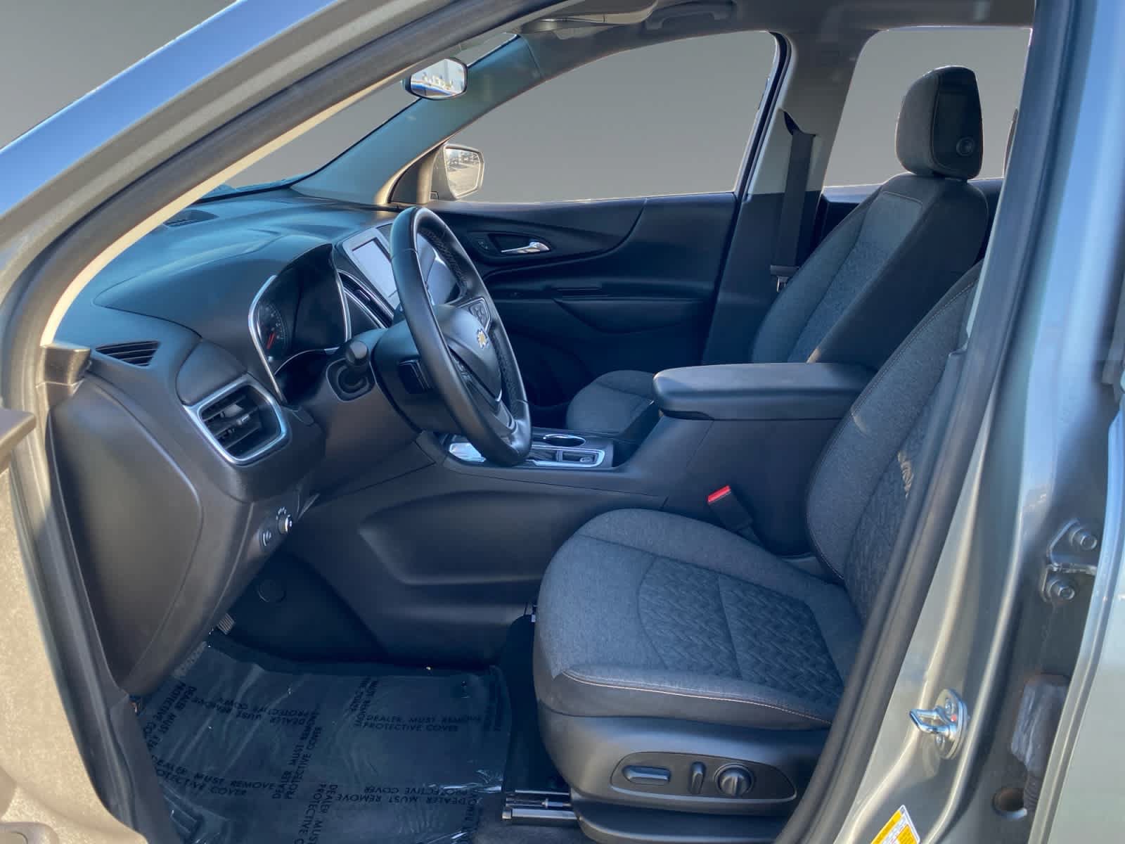 Used 2024 Chevrolet Equinox LT FWD image 9