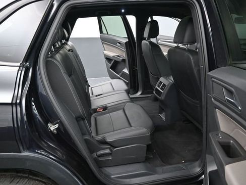 Used 2023 Volkswagen Atlas Cross Sport SEL R-Line image 35