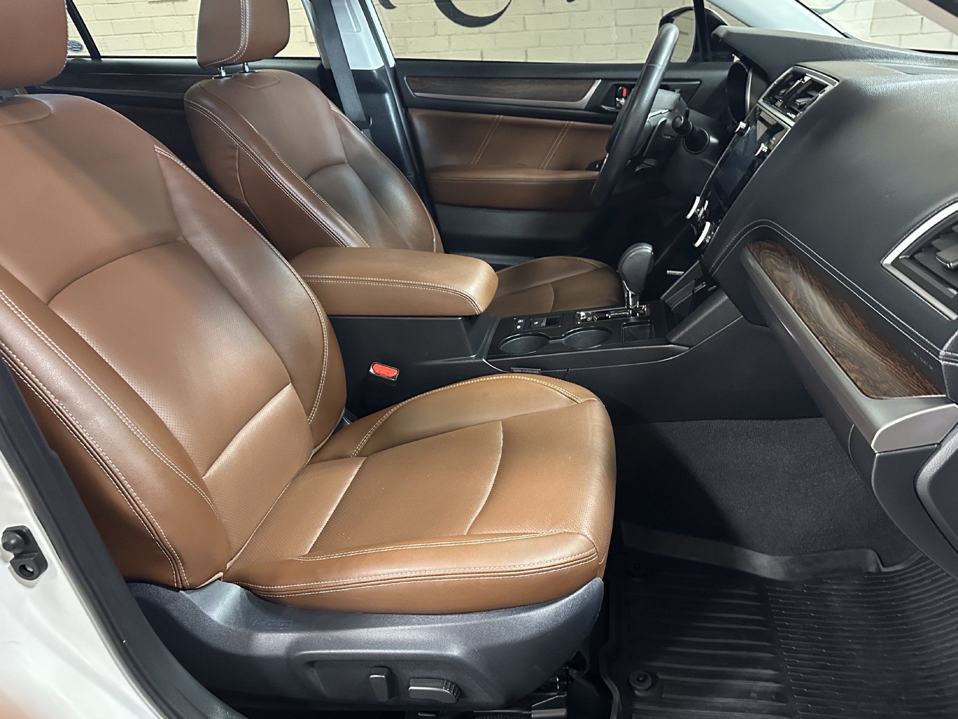 Used 2019 Subaru Outback 2.5i Touring AWD/4WD image 21