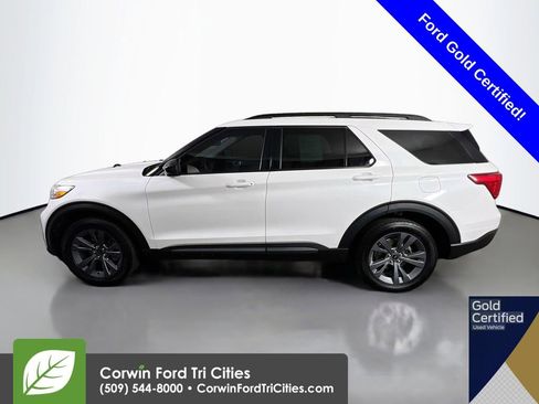Used 2023 Ford Explorer XLT w/ Equipment Group 202A AWD/4WD image 6