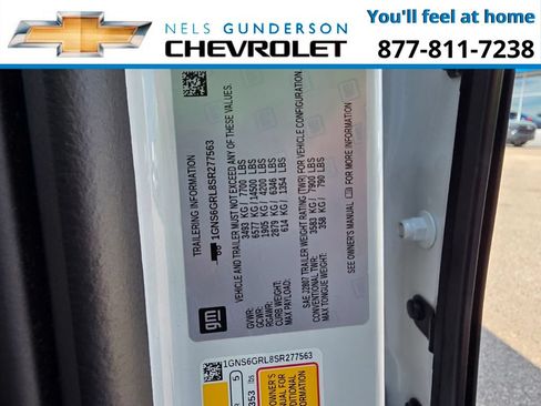 Certified 2025 Chevrolet Suburban High Country AWD/4WD image 38